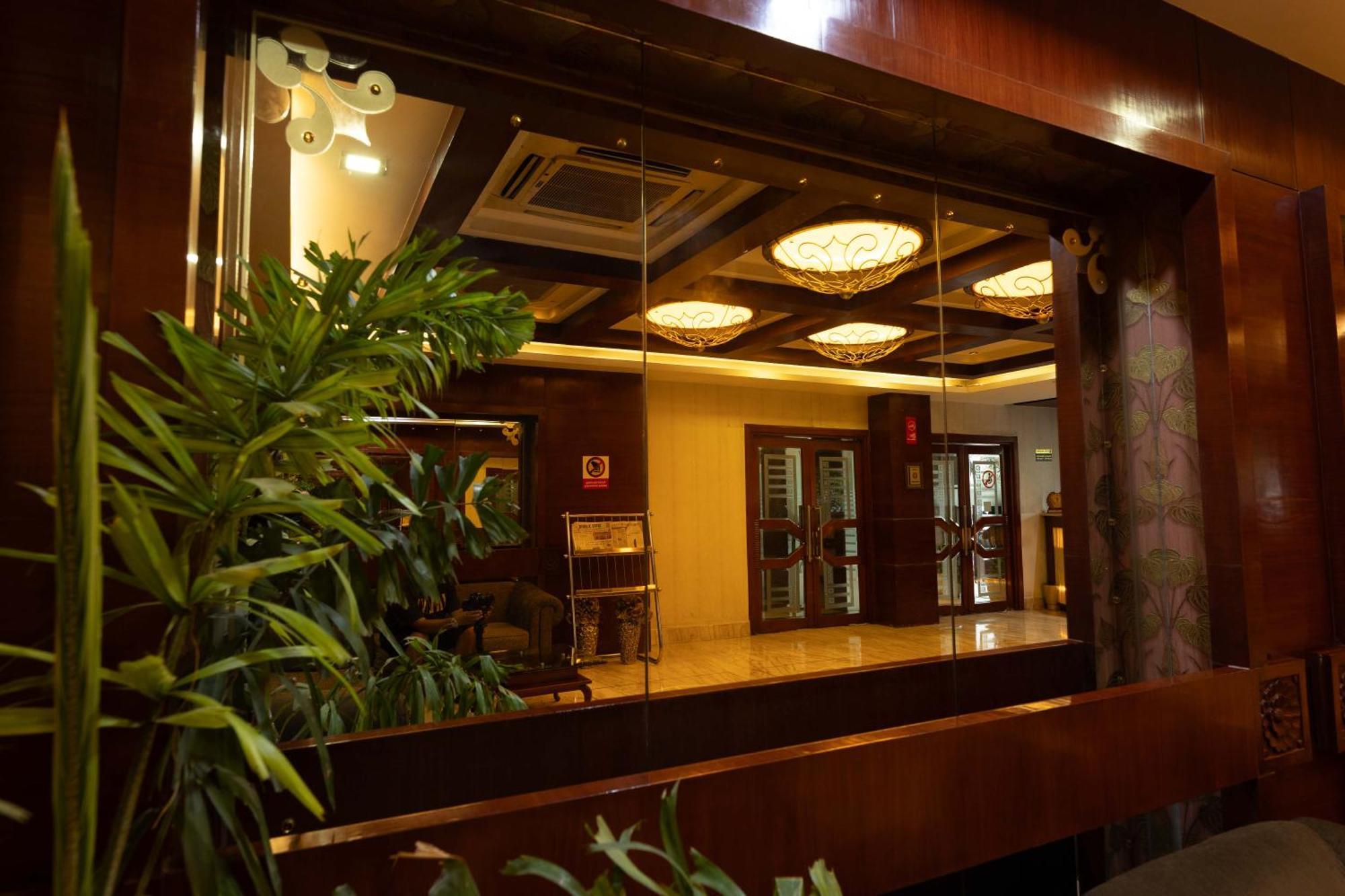 New Hotel Broadway Varanasi Dış mekan fotoğraf