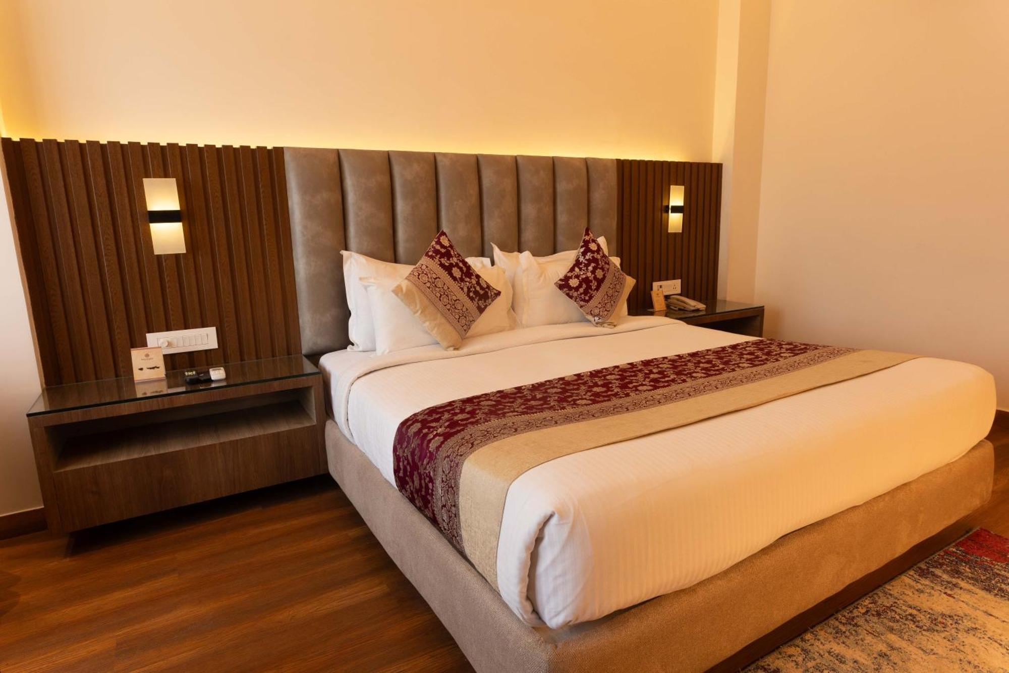 New Hotel Broadway Varanasi Dış mekan fotoğraf
