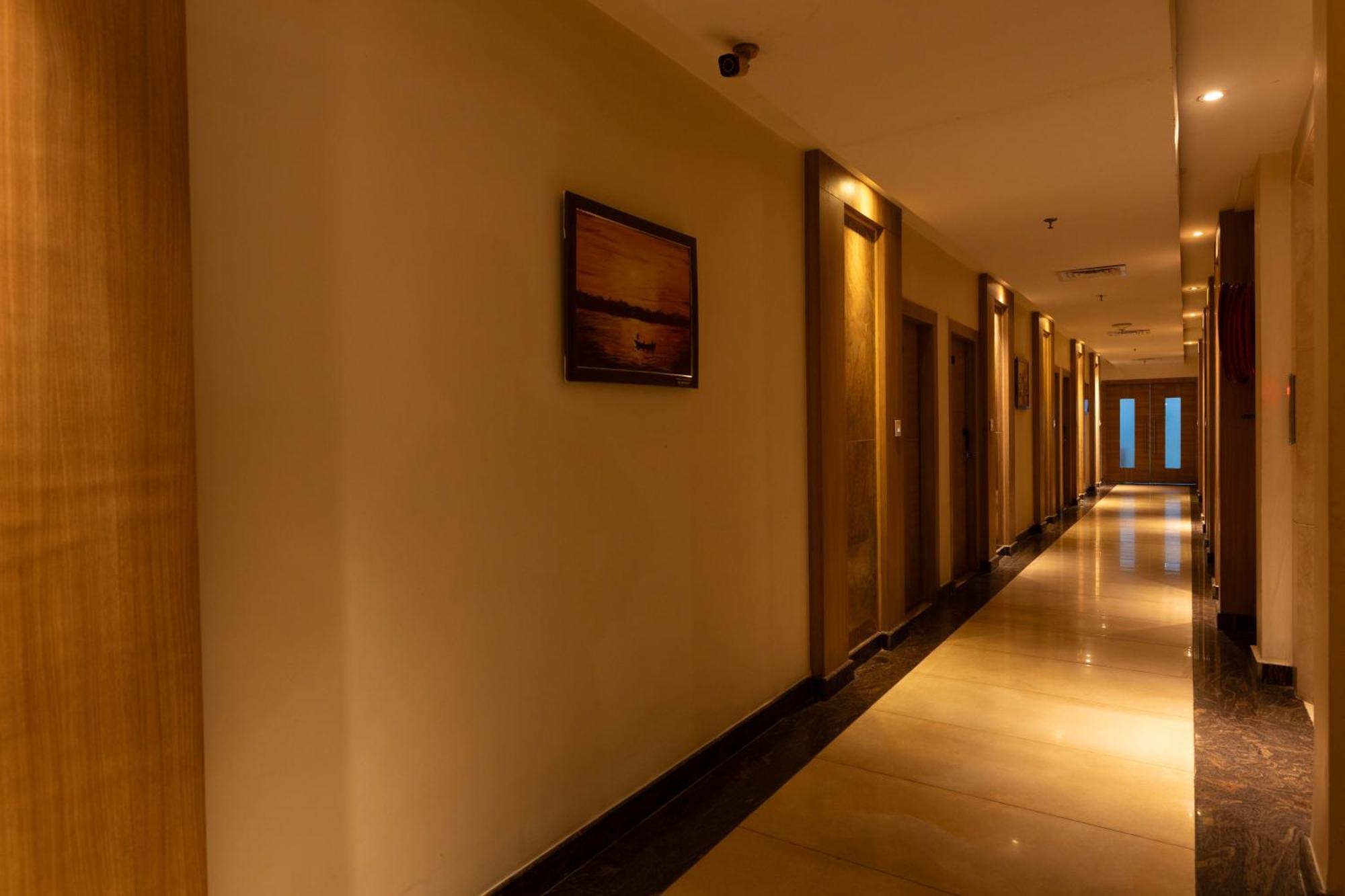 New Hotel Broadway Varanasi Dış mekan fotoğraf