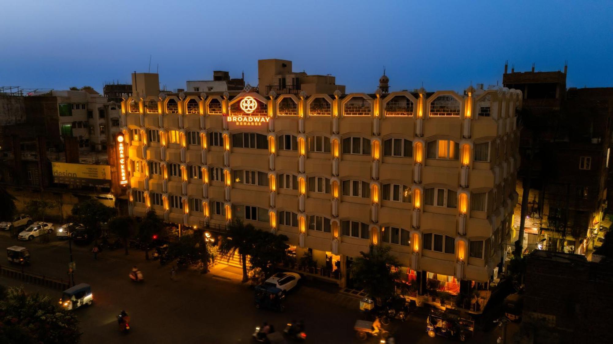 New Hotel Broadway Varanasi Dış mekan fotoğraf