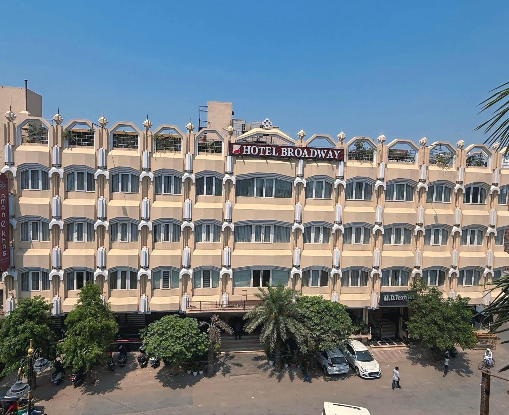 New Hotel Broadway Varanasi Dış mekan fotoğraf